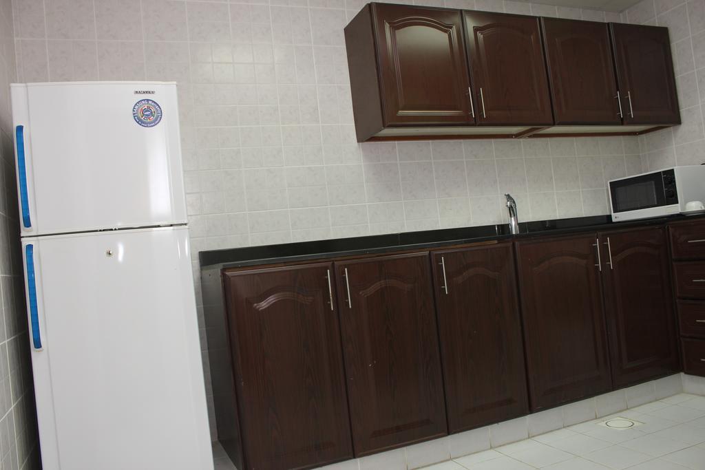 Reem Hotel Apartments Al Khuwayriyah Exterior photo